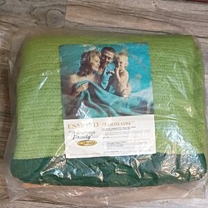 Vtg Edmond American Family Blanket By Chatham Avacodo Green Loomaire NOS